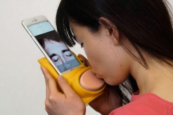 Kissenger-600x399