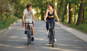 8 priežastys, kurios paskatins minti dviračio pedalus