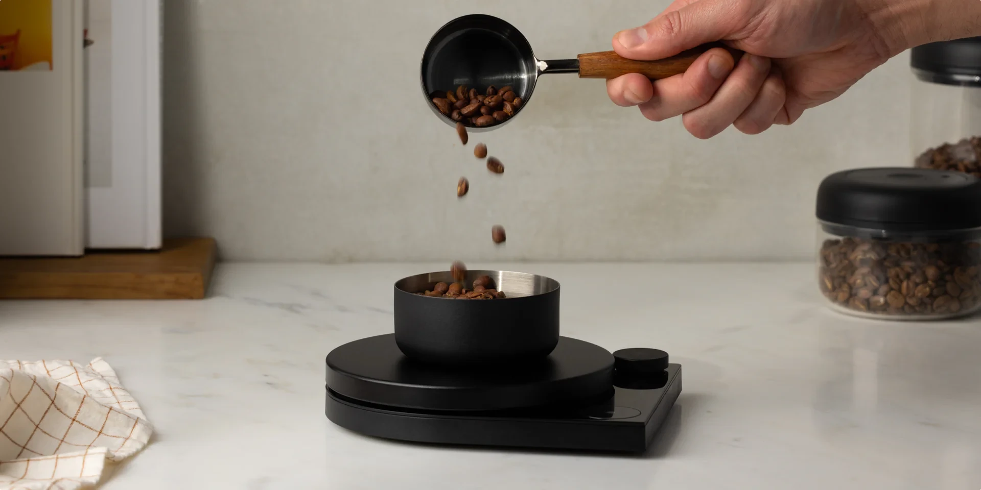 Kavos svarstyklės Fellow Tally™ Pro Precision Scale | Studio Edition, juodos spalvos aprašymas - Prekės nuotrauka