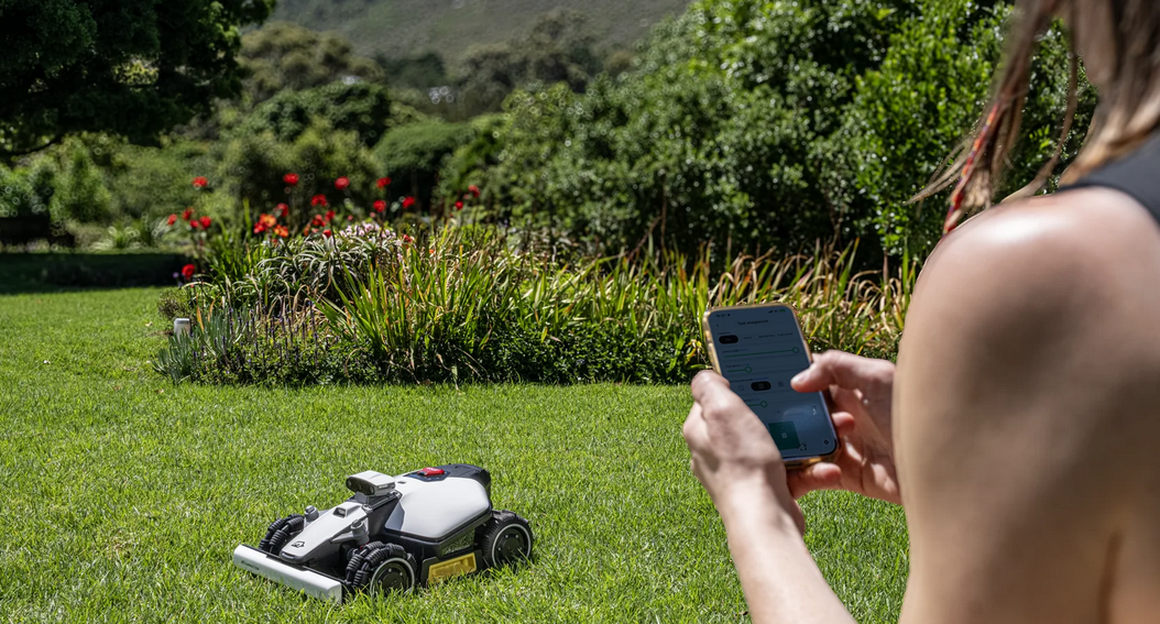 Vejos robotas Mammotion Luba Mini 1500 AWD vision & RTK, 1500㎡ aprašymas - Prekės nuotrauka