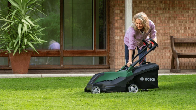 Laidinė vejapjovė Bosch AdvancedRotak 40-650, 1700 W aprašymas - Prekės nuotrauka