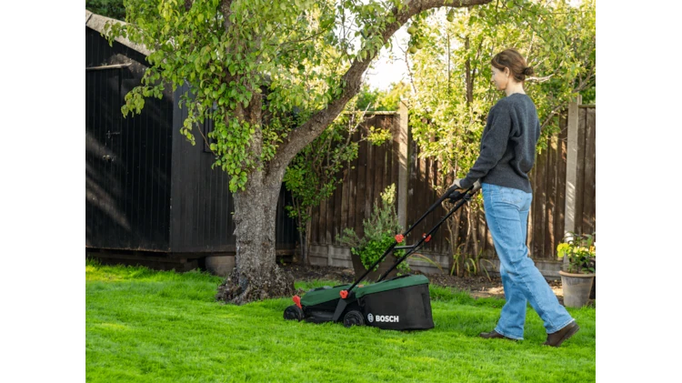 Akumuliatorinė vejapjovė Bosch Rotak 8V-32, 1 x 4Ah aprašymas - Prekės nuotrauka