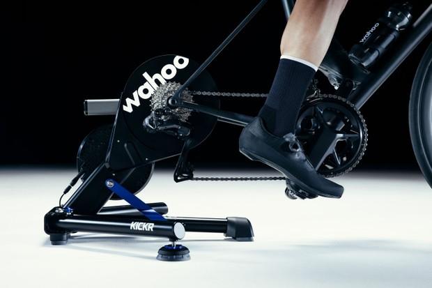 Wahoo KICKR BIKE (v2) treniruoklis