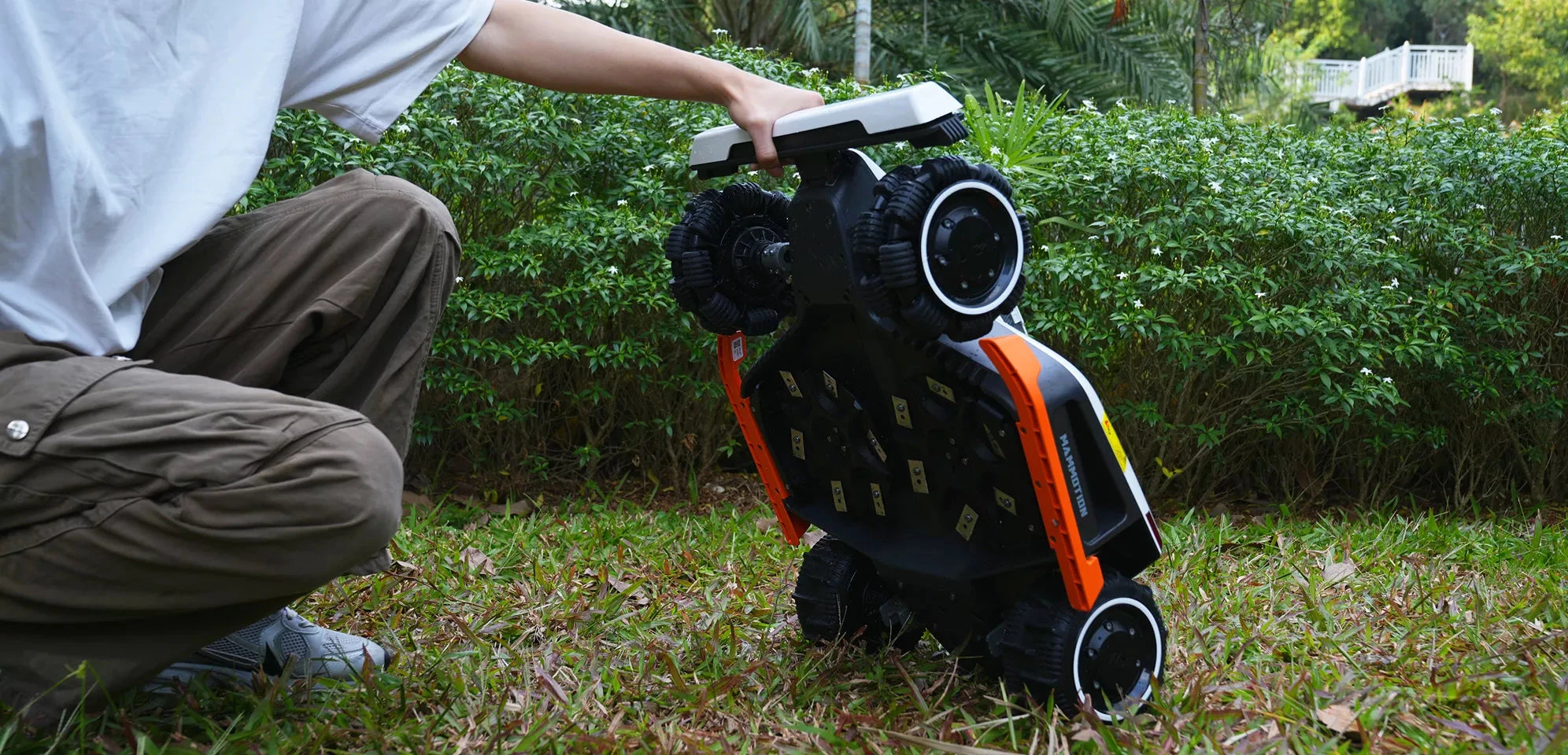 Vejos robotas Mammotion Luba 3 AWD 5000 LiDAR & NetRTK, 5000㎡ aprašymas - Prekės nuotrauka