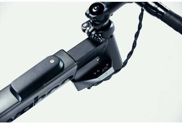 Wahoo KICKR BIKE (v2) treniruoklis
