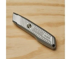 STANLEY LIGHTWEIGHT UNIVERSALUS PEILIS METALINIS fiksuotas peilis 136 mm