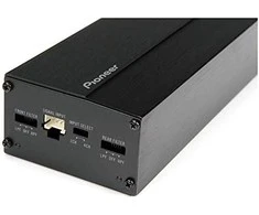 Automagnetola Pioneer stiprintuvas GM-D1004