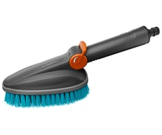 Gardena "Cleansystem" rankinis hard šepetys "Hard" M, su vandens jungtimi, skirtas mažesniems paviršiams