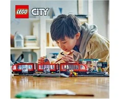 LEGO® City Miesto centro tramvajus ir stotelė (60423)