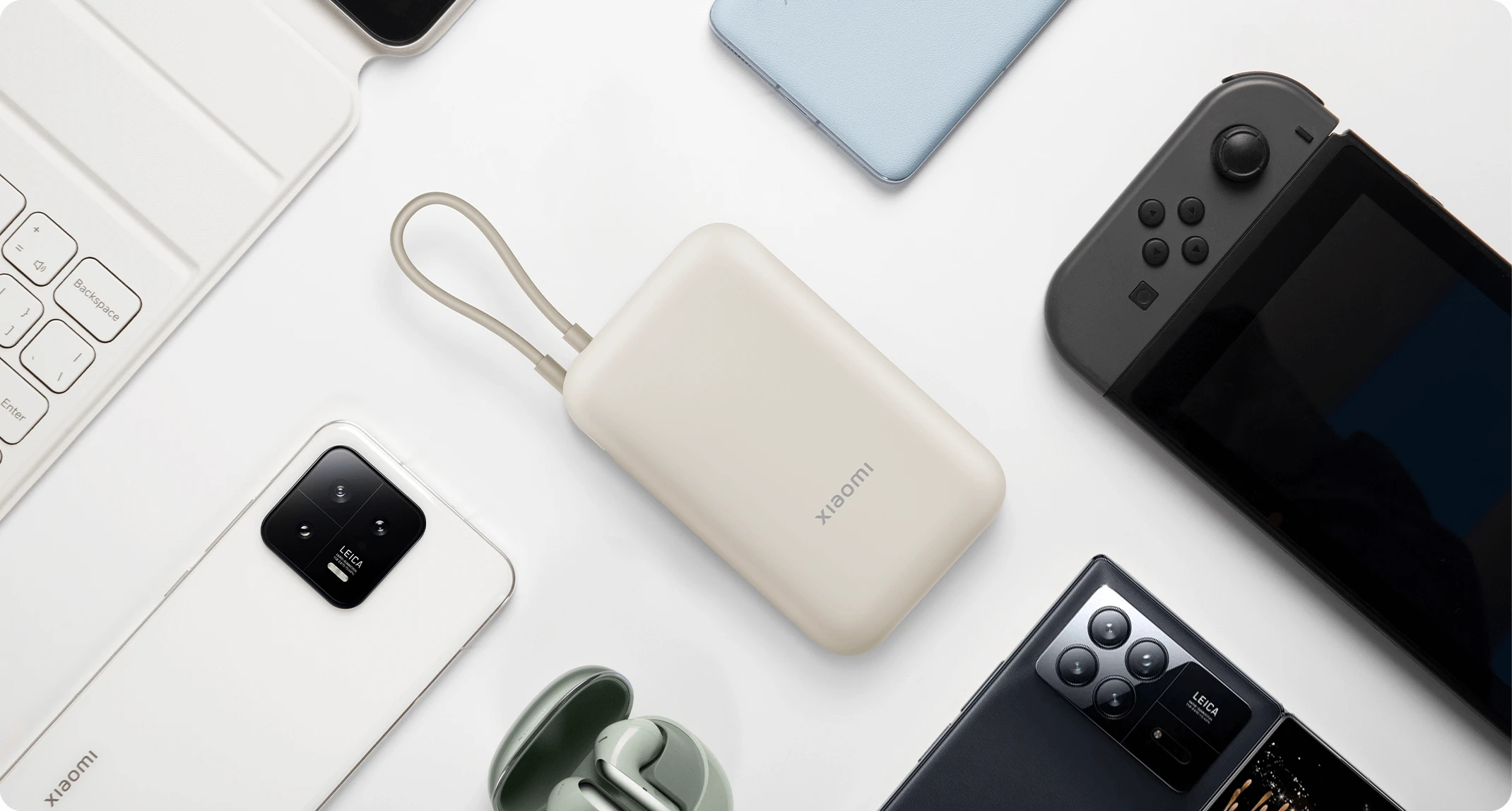 Išorinė baterija Xiaomi Power Bank 10000mAh (su integruotu kabeliu), kreminės spalvos aprašymas - Prekės nuotrauka