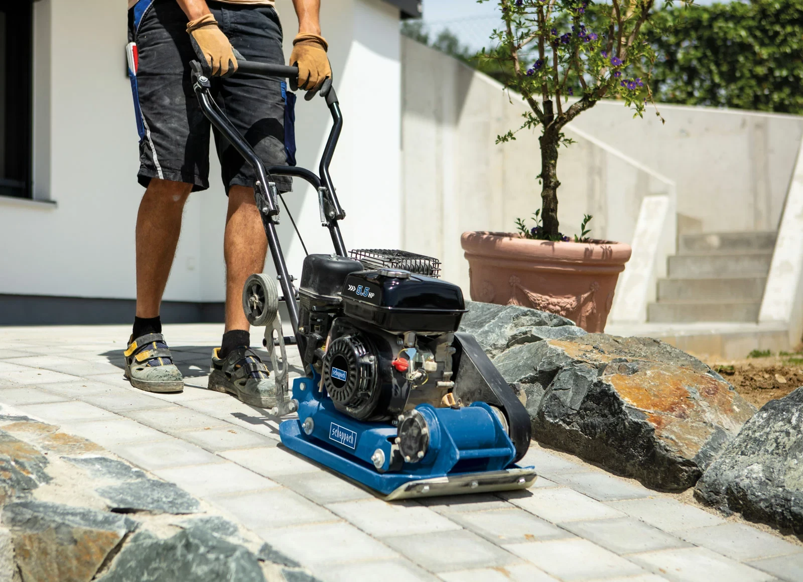 Scheppach Vibroplokštė HP2500S, 30KN, 125kg aprašymas - Prekės nuotrauka