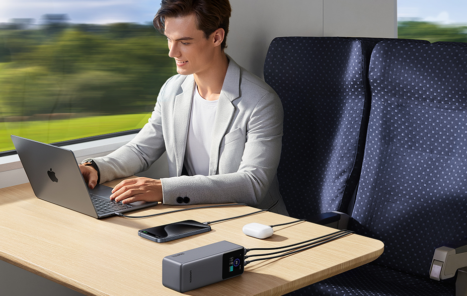 Nešiojama baterija UGREEN Nexode Power Bank, 200 W, 20,500 mAh, su išmaniuoju ekranu aprašymas - Prekės nuotrauka