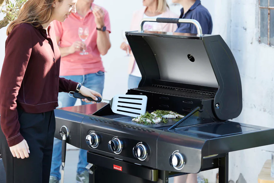 Dujinė lauko kepsninė Barbecook Siesta 310 Graphite, 124 x 56 x 118 cm | BC-GAS-2072 aprašymas - Prekės nuotrauka