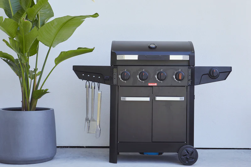 Dujinė lauko kepsninė Barbecook Luca 412, 145.4 x 60.3 x 112.3 cm | BC-GAS-3100 aprašymas - Prekės nuotrauka