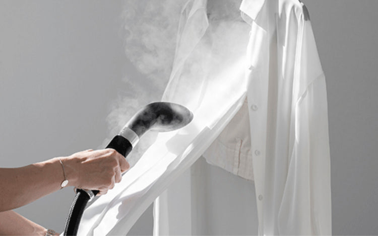 SteamOne PRO2000 drabužių garintuvas, juodas aprašymas - Prekės nuotrauka