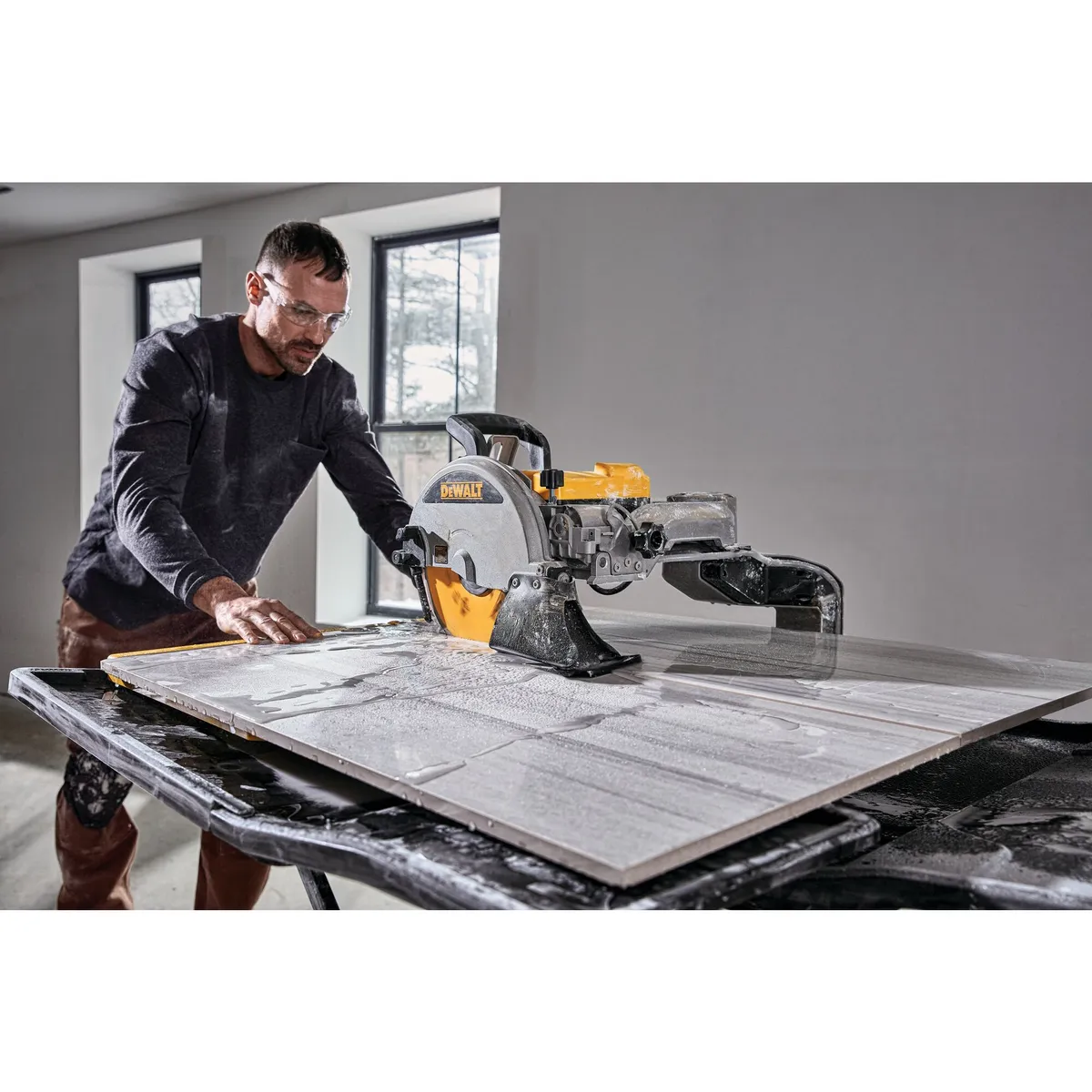 Plytelių pjovimo staklės DeWalt D36000, 1600 W aprašymas - Prekės nuotrauka