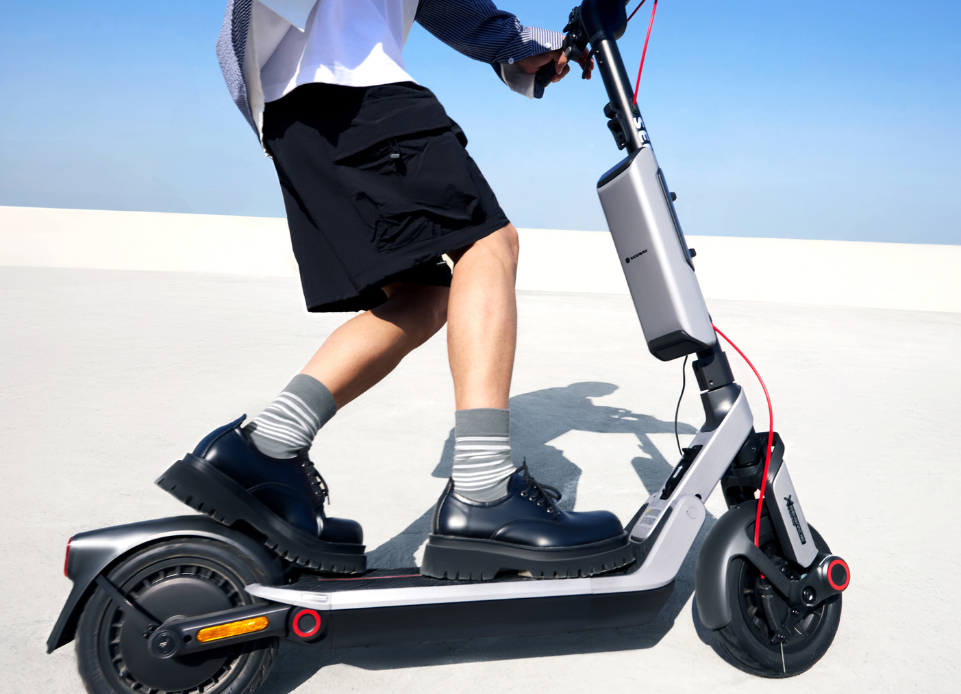 Elektrinis paspirtukas Segway E3 Pro E eKickScooter | 800 W | iki 25 km/h | 10