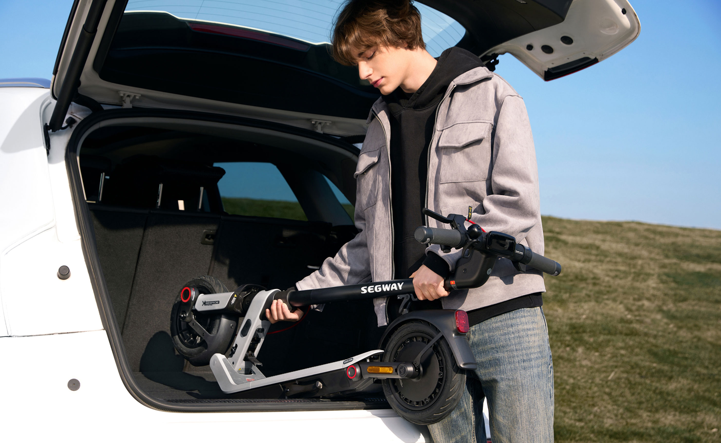 Elektrinis paspirtukas Segway E3 Pro E eKickScooter | 800 W | iki 25 km/h | 10