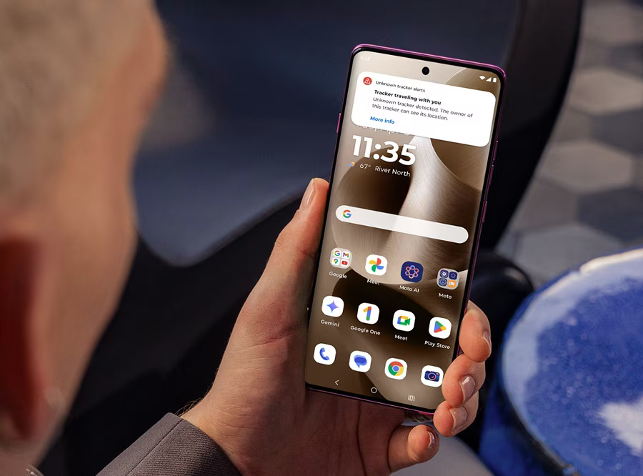 Išmanusis sekiklis MOTOROLA Moto tag 2 PANTONE Arabesque aprašymas - Prekės nuotrauka