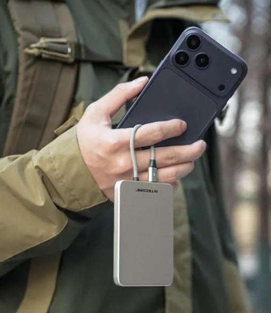 Išorinis energijos šaltinis Nitecore Pocket 5, USB-C, 5000mAh, pilkos spalvos aprašymas - Prekės nuotrauka