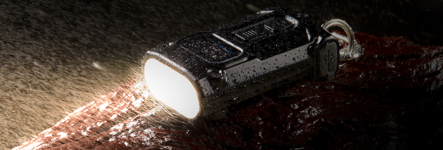 Nitecore TINI3 Žibintuvėlis-raktų pakabukas, 600 lm, 90 m, OLED ekranas, 330 mAh, USB-C, IP54, juodos spalvos aprašymas - Prekės nuotrauka