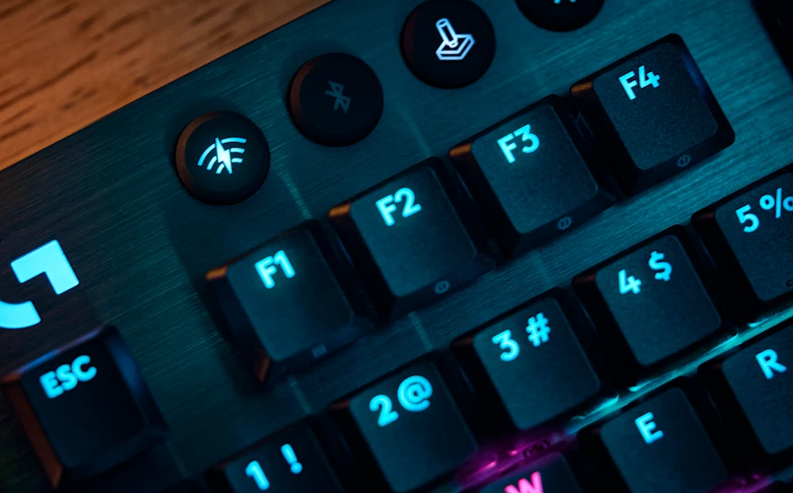 Mechaninė žaidimų klaviatūra Logitech G915 X TKL Tactile, US International, Juoda aprašymas - Prekės nuotrauka