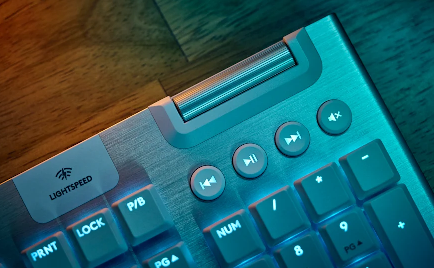 Belaidė mechaninė klaviatūra Logitech G915 X Lightspeed | US, TACTILE SWITCHES | Balta aprašymas - Prekės nuotrauka