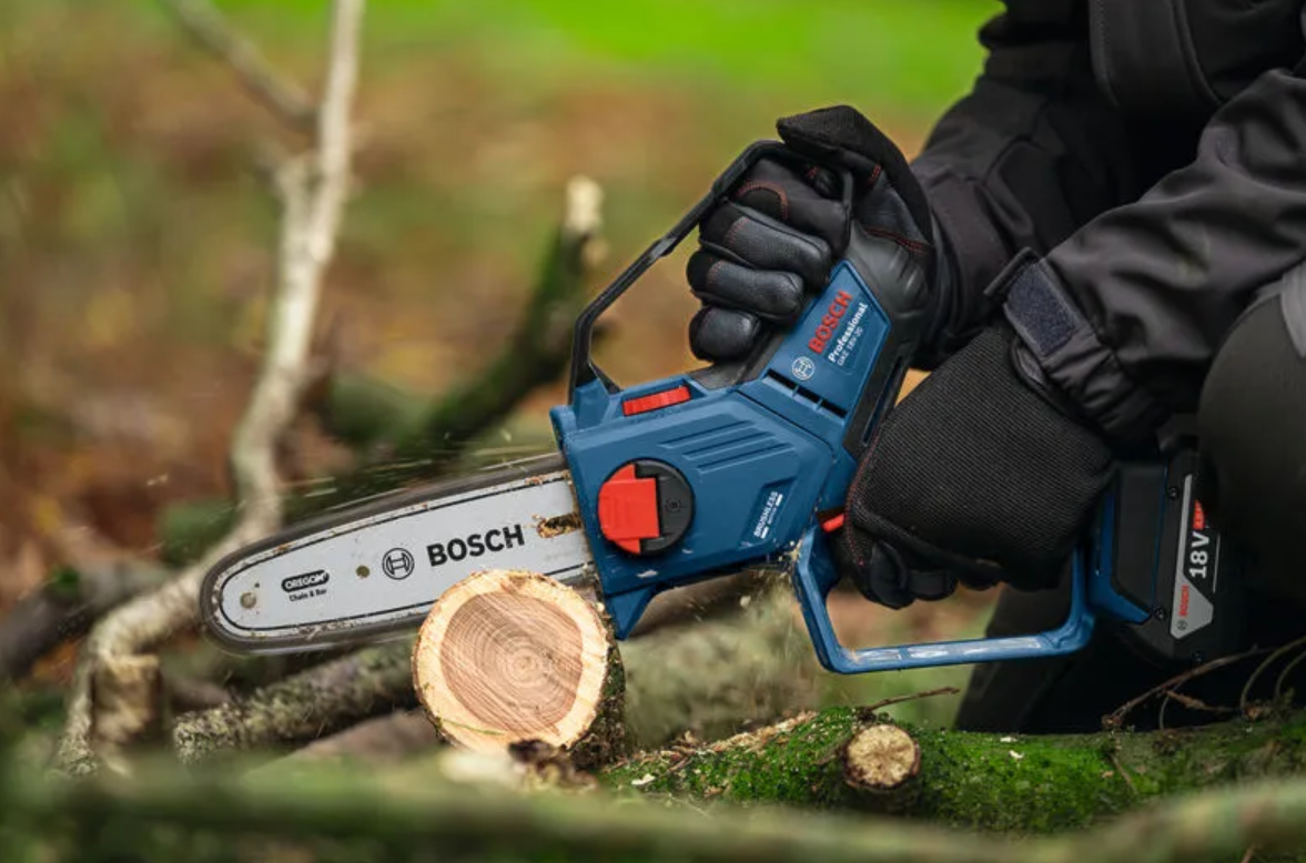 Bosch Akumuliatorinis genėjimo pjūklas GKE 18V-20 (be akumuliatoriaus ir kroviklio) | 06008D7100 aprašymas - Prekės nuotrauka