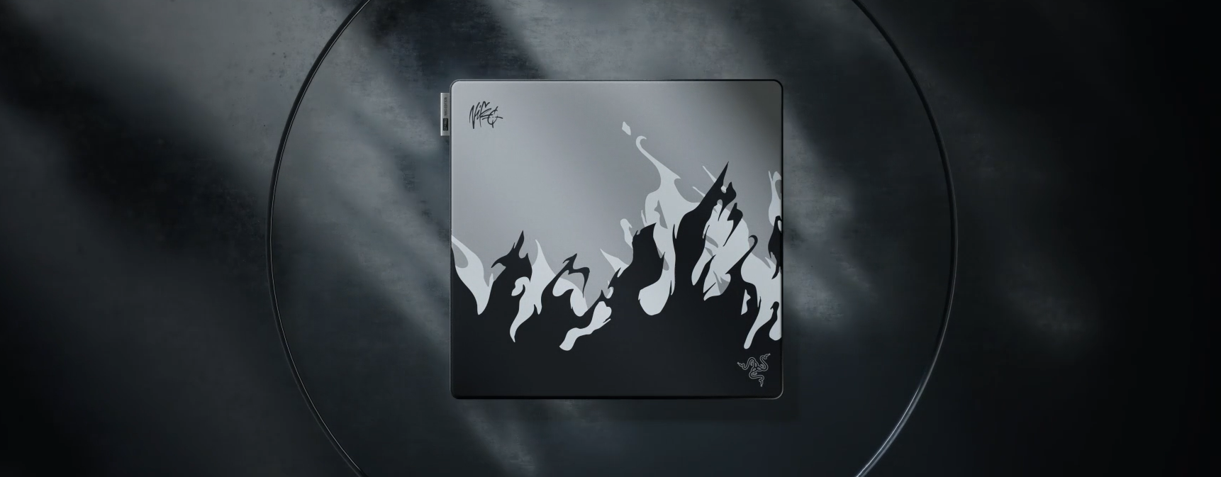 Pelės kilimėlis žaidimams Razer Gigantus V2 Pro NiKo Edition, dydis: L aprašymas - Prekės nuotrauka