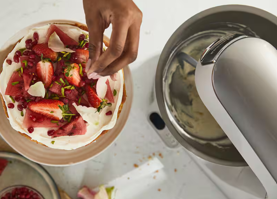 Virtuvinis kombainas Kenwood Titanium Chef Baker XL KVL65.001WH, 1200 W, 7 l, integruotos svarstyklės, baltas aprašymas - Prekės nuotrauka