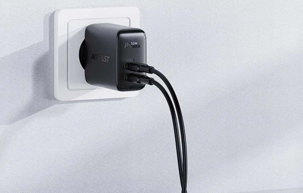 Sieninis įkroviklis Acefast A5 PD32W, USB + USB-C (balta) aprašymas - Prekės nuotrauka Sieninis įkroviklis Acefast A5 PD32W, USB + USB-C (balta) aprašymas - Prekės nuotrauka