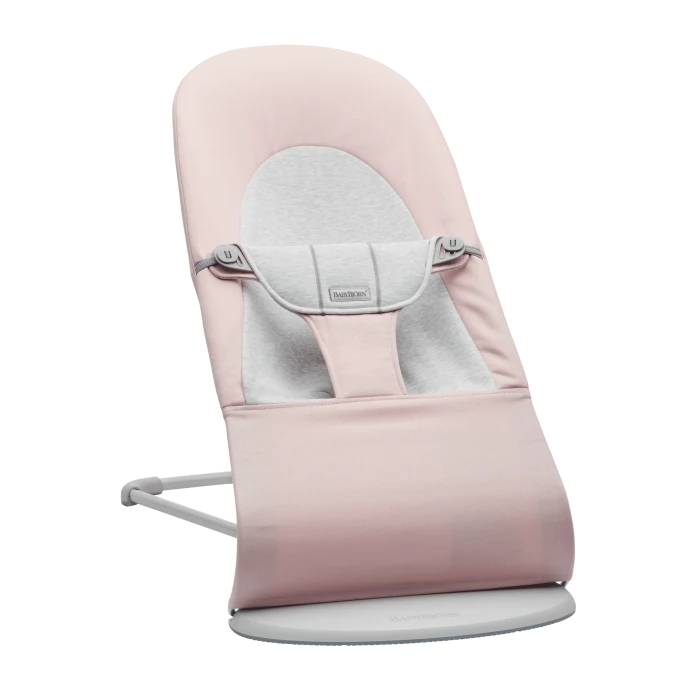 BABYBJORN gultukas BALANCE SOFT cotton/jersey, šviesiai rožinė / pilka (Nemokamas pristatymas) aprašymas - Prekės nuotrauka