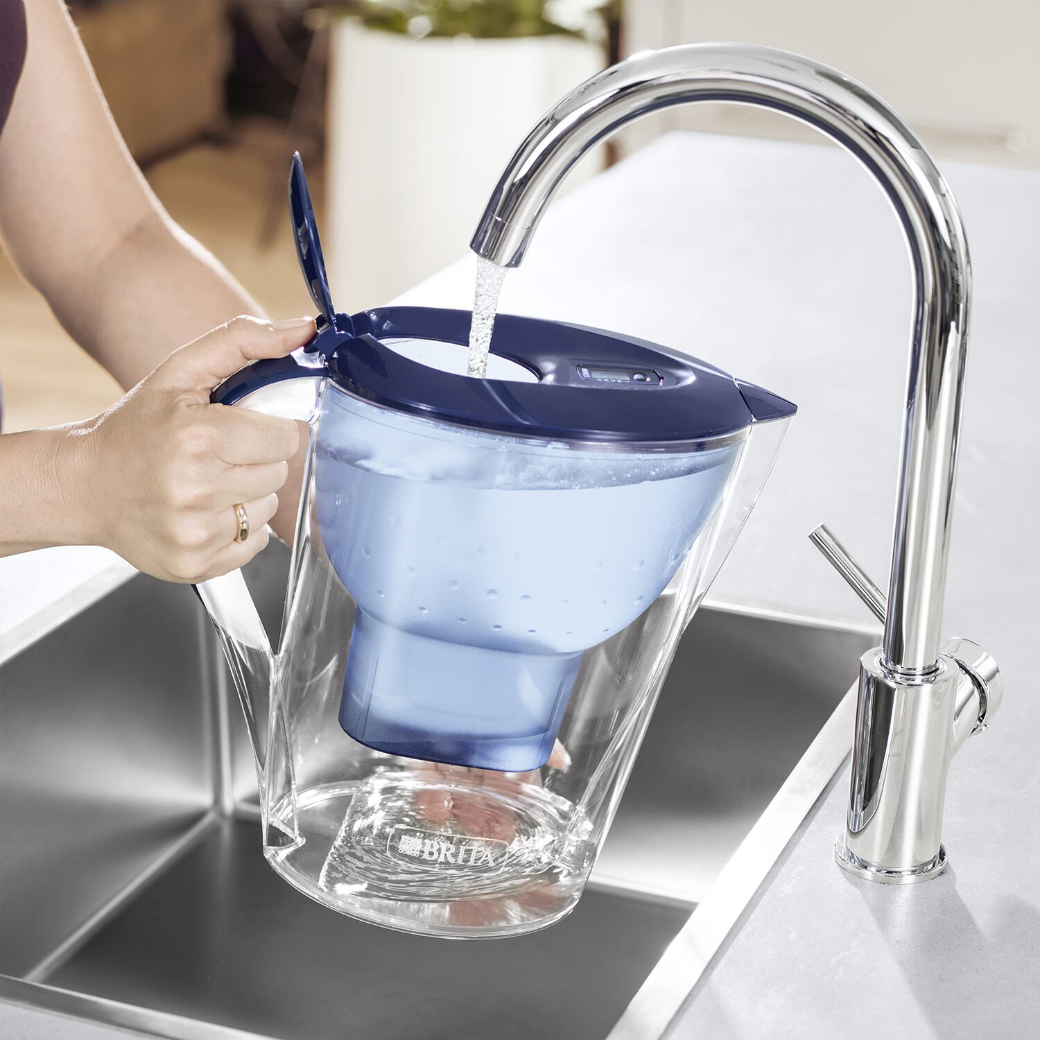 Vandens filtravimo ąsotis BRITA Marella XL 3.5L, melsvas su vandens filtru MAXTRA+ 1 vnt. aprašymas - Prekės nuotrauka