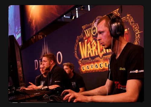 Į ausis įkišamos ausinės žaidimams Thermaltake Tt eSPORTS ISURUS PRO, Juoda-raudona aprašymas - Prekės nuotrauka