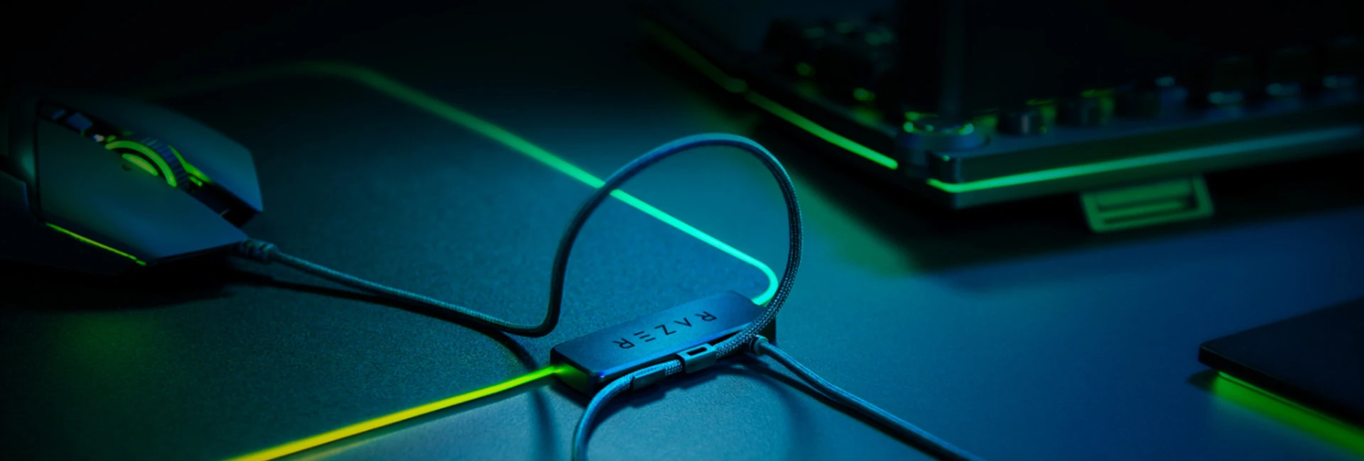 Pelės kilimėlis žaidimams Razer Firefly V2, Chroma, Juodas aprašymas - Prekės nuotrauka