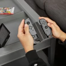 HyperX HX-CPCS-U ChargePlay Clutch - Nintendo Switch Įkrovimo stotelė - prijungiama tiesiogiai per C tipo USB jungtį aprašymas - Prekės nuotrauka