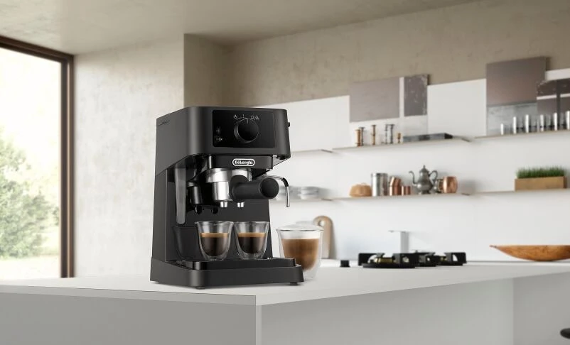 DELONGHI EC230.BK espresso, cappuccino Kavos aparatas, juodas aprašymas - Prekės nuotrauka