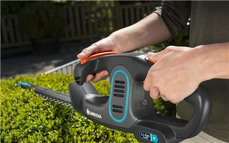 Gardena Akumuliatorinės krūmų žirklės EasyCut Li 40 2.0Ah pilnas komplektas aprašymas - Prekės nuotrauka