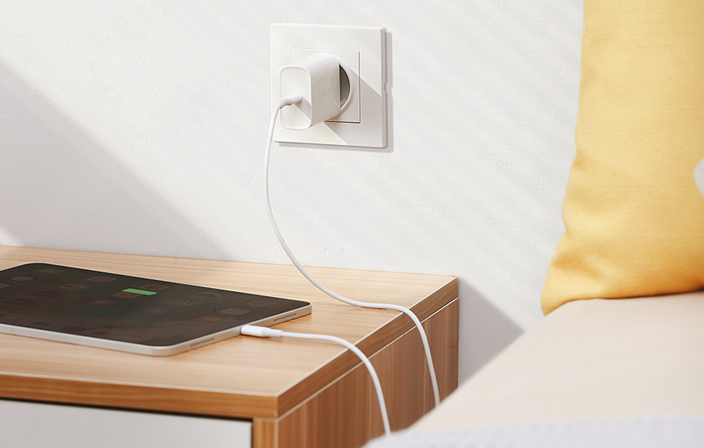 UGREEN CD127 įkroviklis, USB-C, PD3.0, QC4.0, 30 W (balta) aprašymas - Prekės nuotrauka