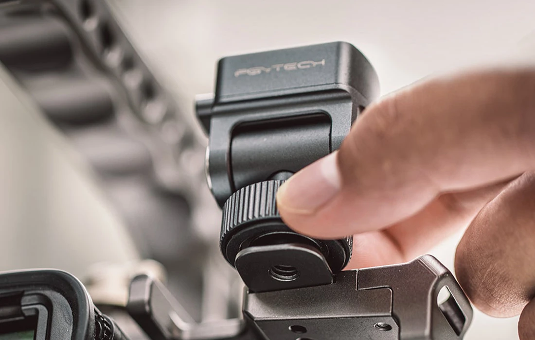 SnapLock Nano pasukamas ir pakreipiamas laikiklis PGYTECH (P-CG-030) aprašymas - Prekės nuotrauka SnapLock Nano pasukamas ir pakreipiamas laikiklis PGYTECH (P-CG-030) aprašymas - Prekės nuotrauka
