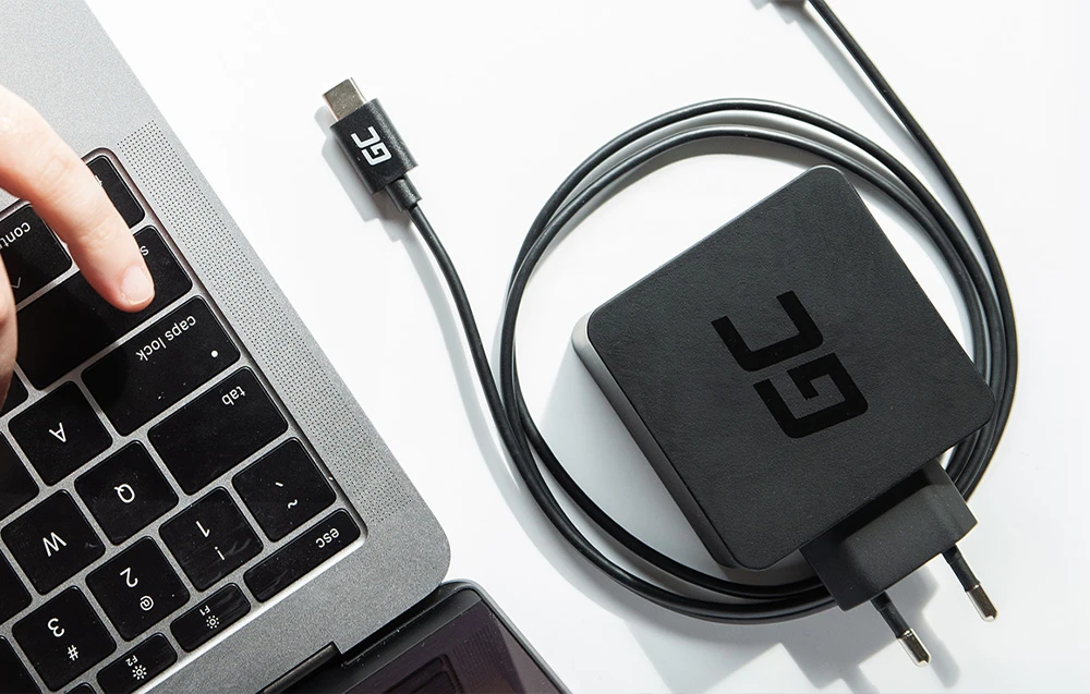 Asus Žalias Cell GREENCELL CHAR10 įkroviklis Žalias Cell USB-C 45W PD su USB-C laidu aprašymas - Prekės nuotrauka