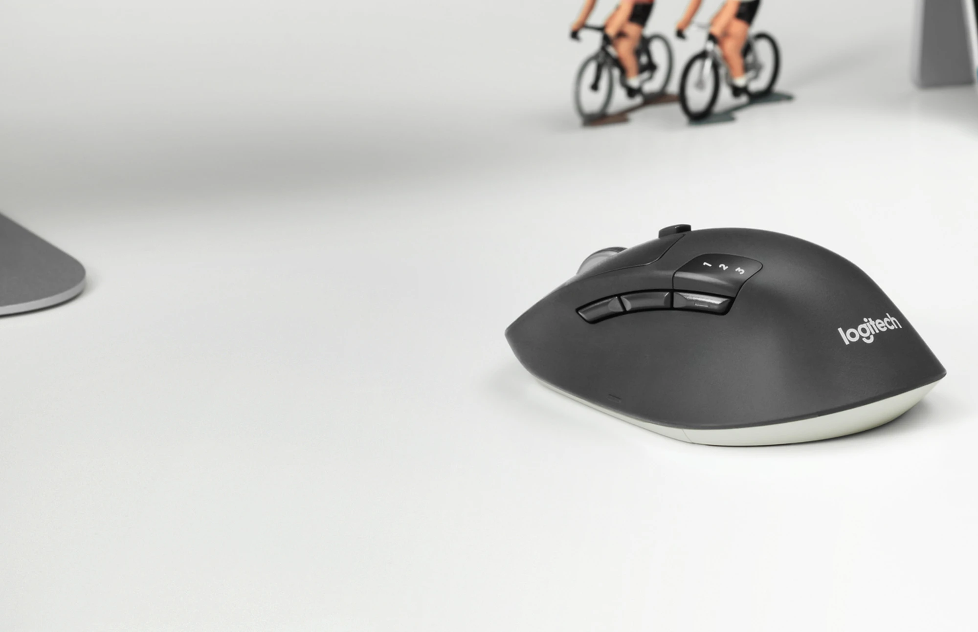 Optinė belaidė pelė Logitech M720 Triathlon aprašymas - Prekės nuotrauka