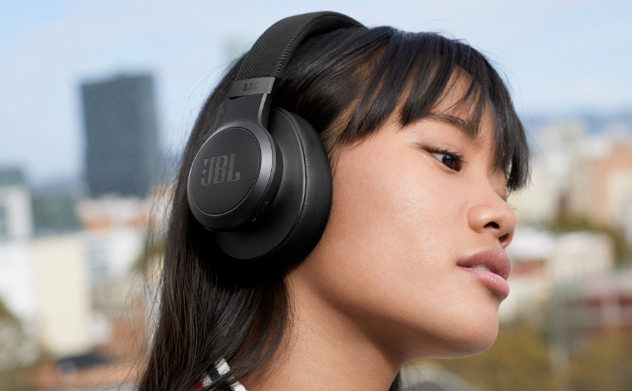 Belaidės ausis apgaubiančios triukšmą slopinančios Ausinės JBL Live 660NC, Juoda aprašymas - Prekės nuotrauka
