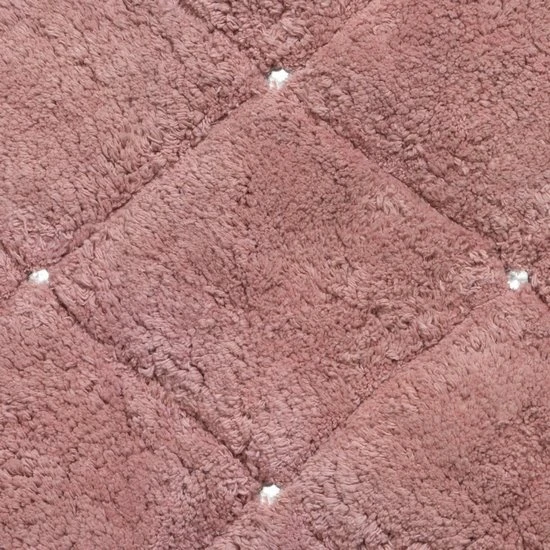 Eurofirany CHIC 2 minkštas kilimėlis, dekoruotas geometriniu raštu su kristalais, 50X70 cm, spalva: tamsiai rožinė aprašymas - Prekės nuotrauka