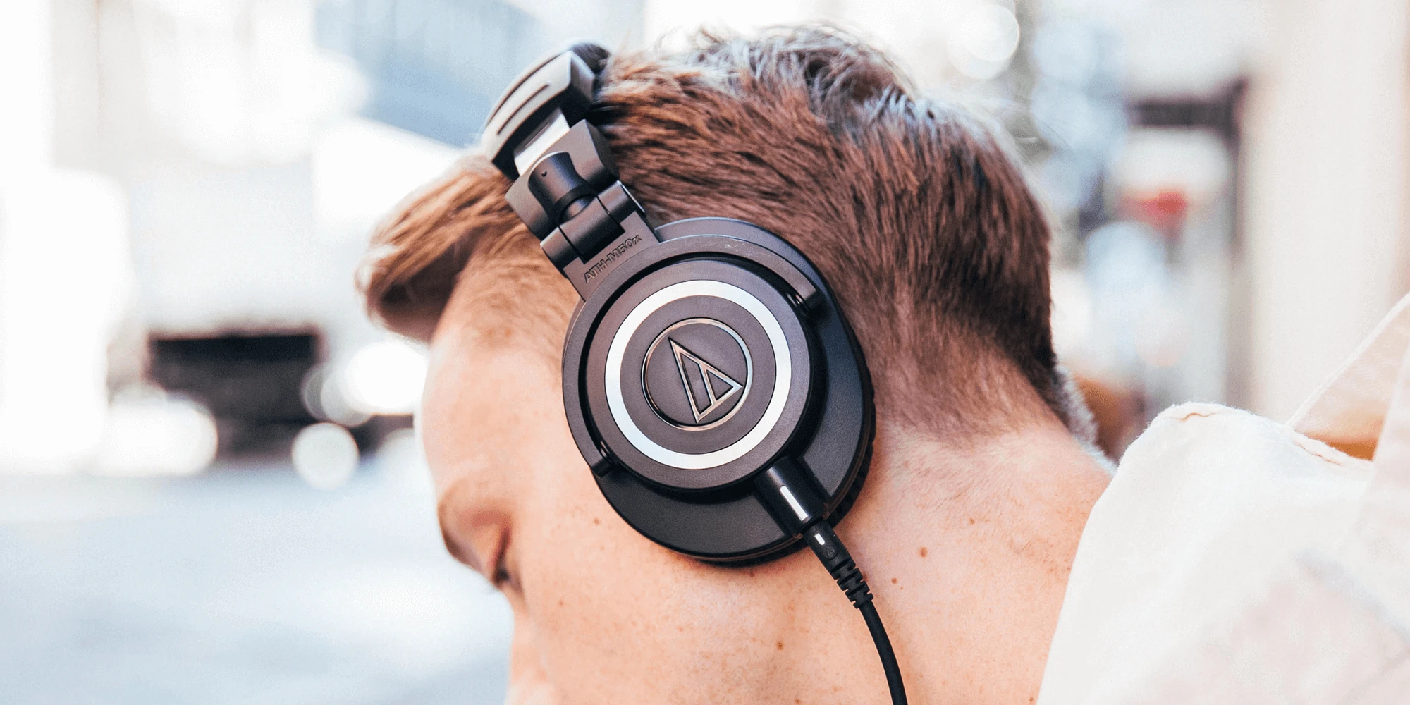 Audio-Technica ATH-M50X profesionalios monitorinės ausinės, Baltos spalvos aprašymas - Prekės nuotrauka