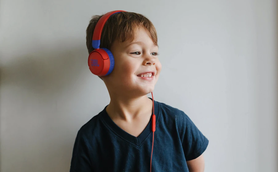 JBL Kids JR310 ausinės , Raudonos/Mėlynos spalvos aprašymas - Prekės nuotrauka