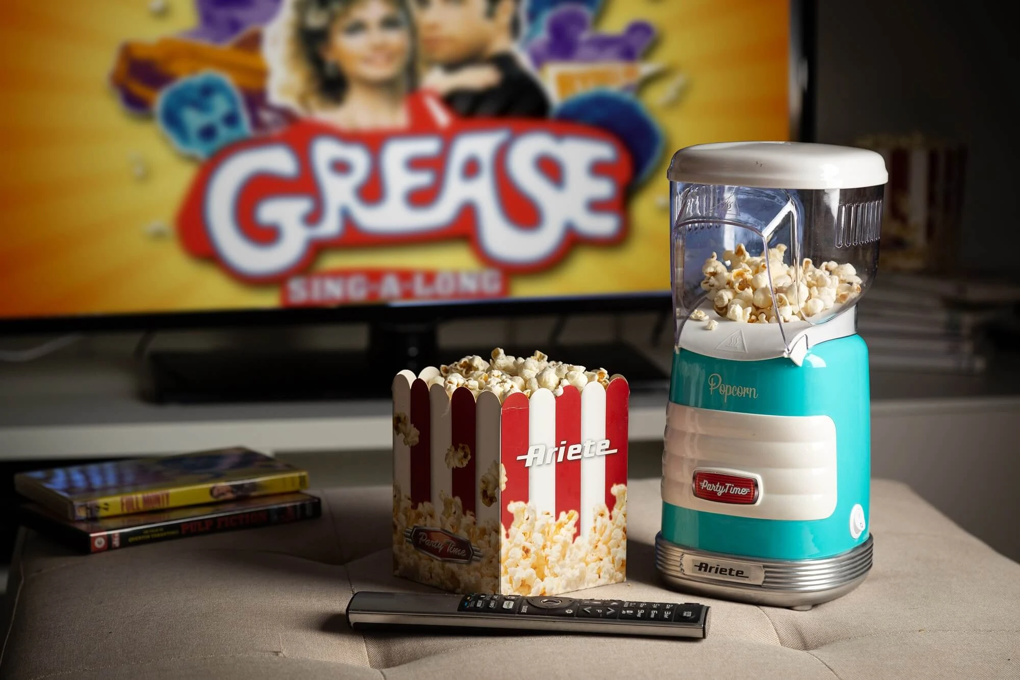 ARIETE PopCorn Party Time 2956 Spragėsių aparatas, Mėlynas aprašymas - Prekės nuotrauka