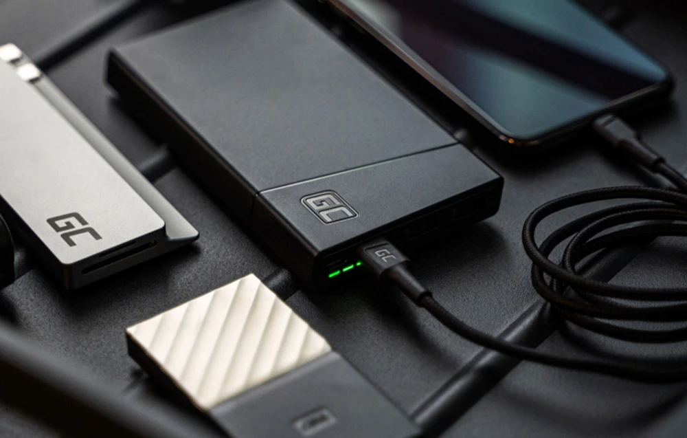 Green Cell Žalias Cell Žalias CELL Power Bank PowerPlay10 10000mAh USB-C 18W PD ir 2x USB-A GC Ultra Charge aprašymas - Prekės nuotrauka