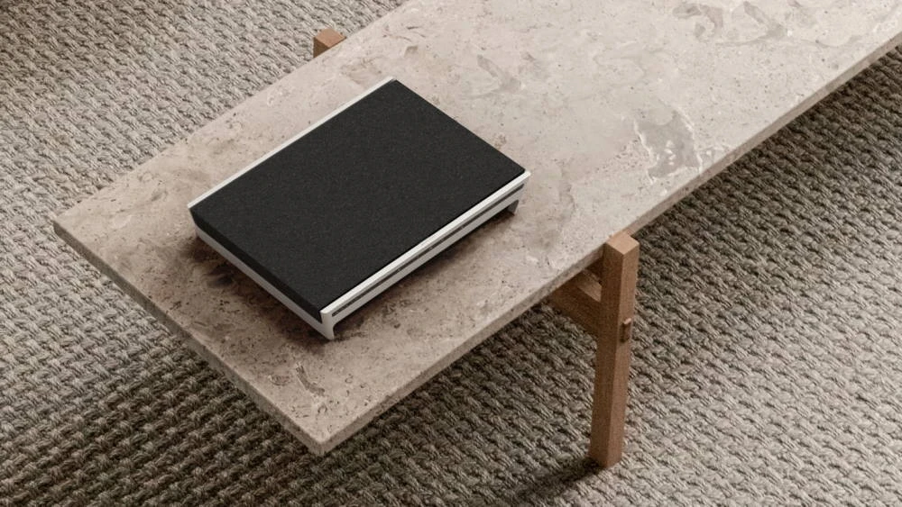 Bang & Olufsen Beosound Level Nešiojama Namų Kolonėlė, (Gold Tone Alu/Light Oak), su WiFi ir Google balso asistentu aprašymas - Prekės nuotrauka
