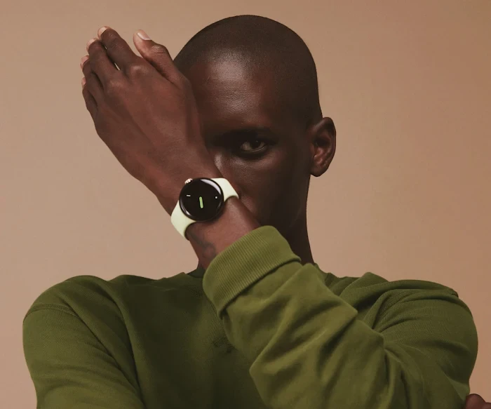 Išmanusis laikrodis Google Pixel Watch LTE 32GB, Auksinės spalvos korpusas su pilkos spalvos silikoniniu dirželiu aprašymas - Prekės nuotrauka